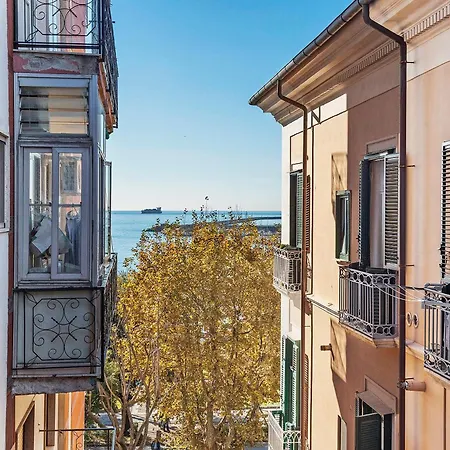 Dom wakacyjny Civico 32 Salerno